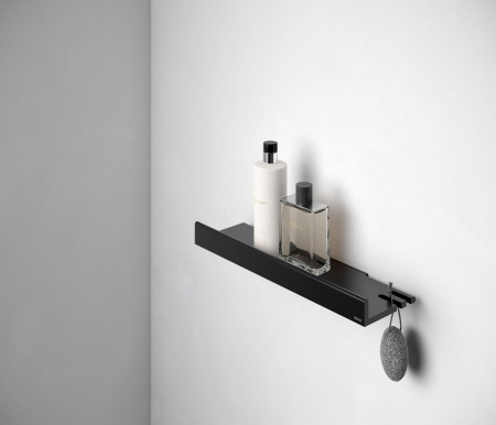 23_12858370000_char_c1