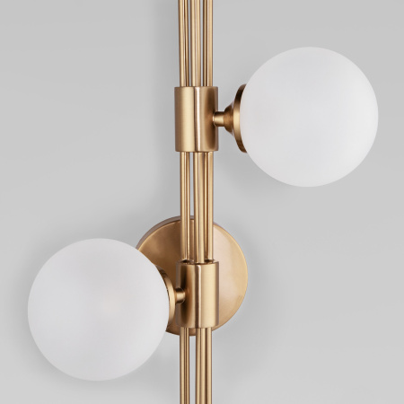 nastennyy-svetilnik-so-steklyannymi-plafonami-50383-3-latun-a065726_0002