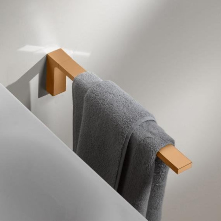 111_11120030000_smg_c1