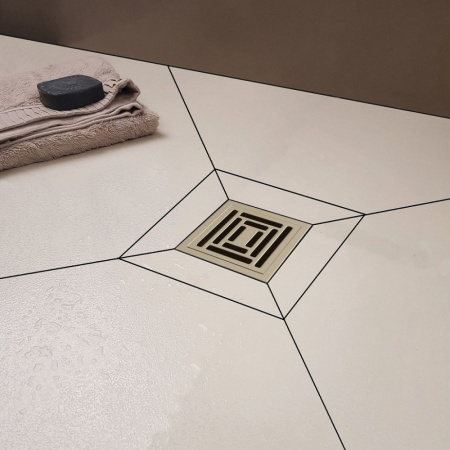 01_int_uno-1000x1000