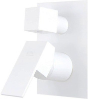 140_PE880601740_smg_c1